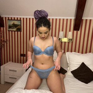 your-thick-girlfriend