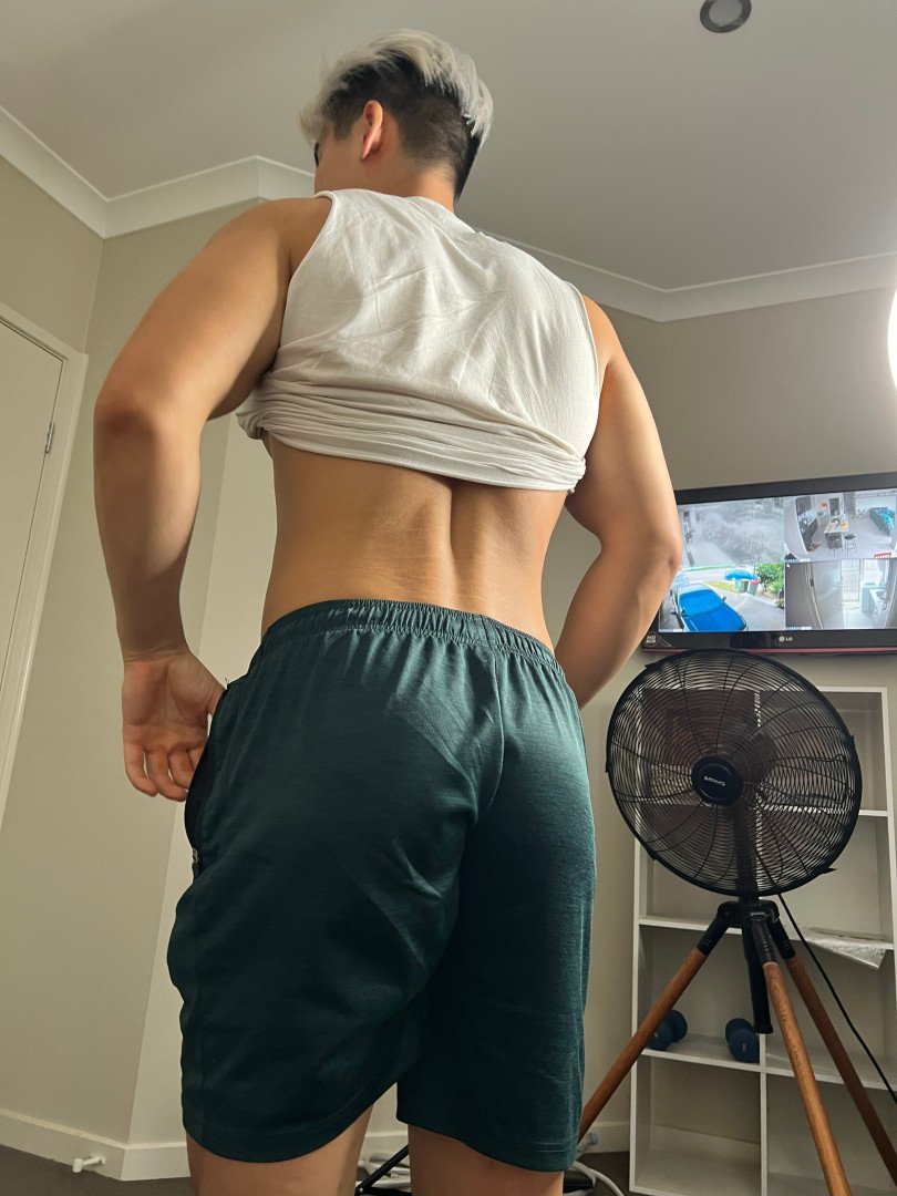 bustybrucelee