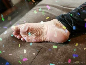 foot-mistress-miss-b