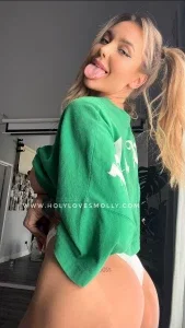 holylovesmolly