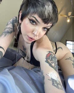 gothcowgirlll