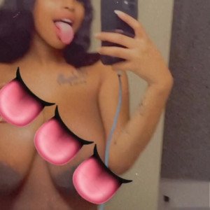 💋 Nene.balenciaga😍 ( tharealnenebalenciaga ) model OnlyFans on ...