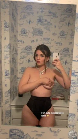 julia-fox