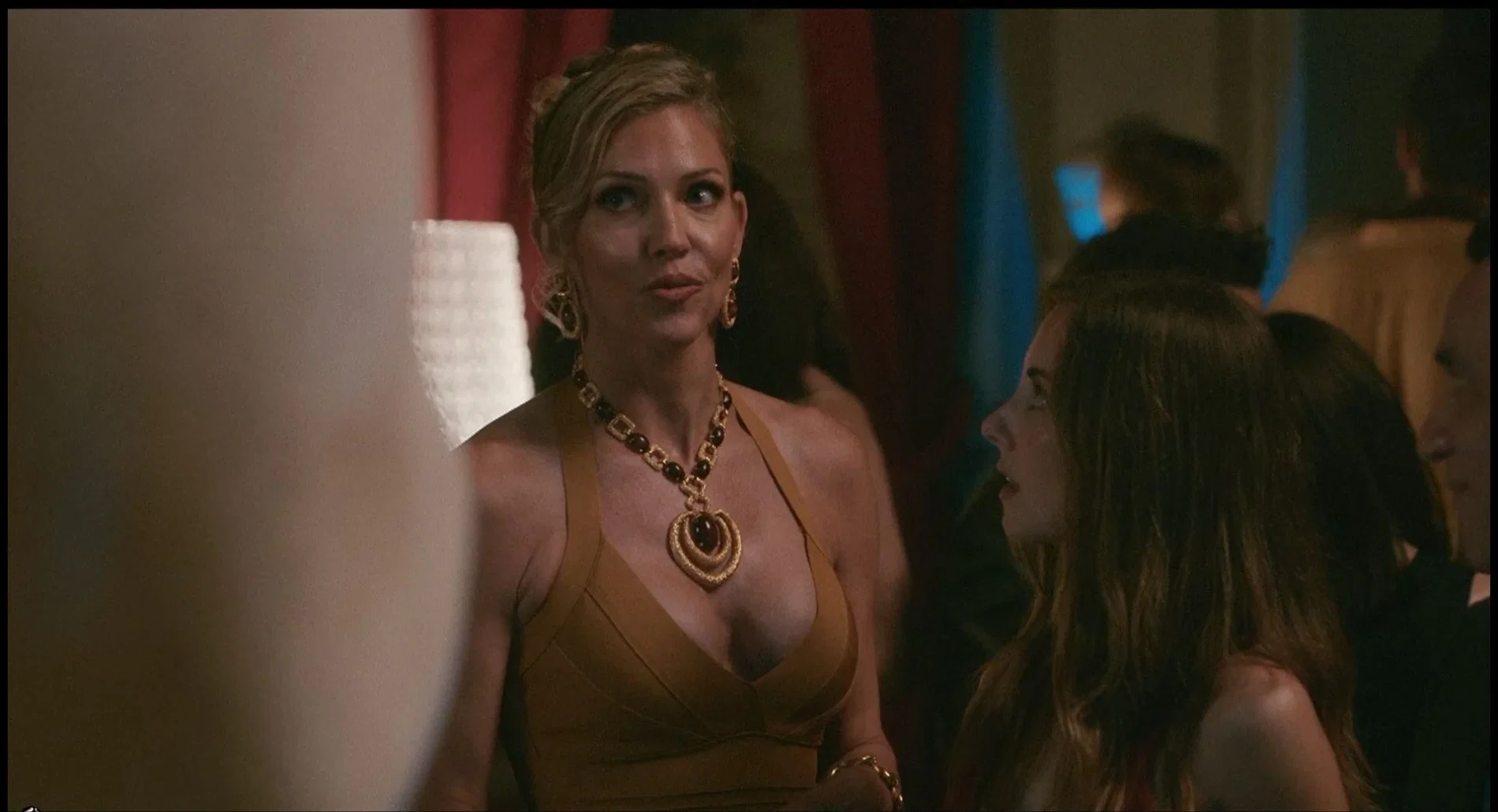 tricia-helfer