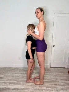 blondifeet