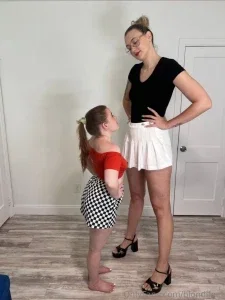 blondifeet
