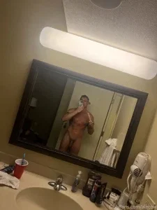 alecbw