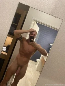 alecbw