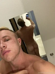alecbw