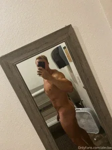 alecbw