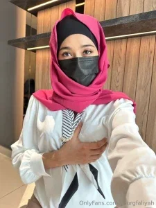 yourgfaliyah