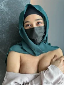 yourgfaliyah