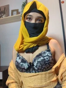 yourgfaliyah