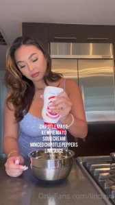 💋 🥟Linda Vo ( lindavo ) OnlyFans leaked video 11682252 on Leakedzone