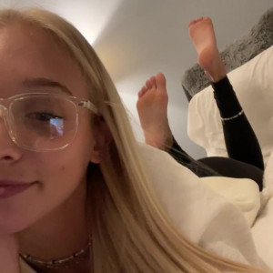 💋 Goddess Kaylee💫👼🏼🍯✨👣 ( xomaddykxo ) OnlyFans leaked video ...