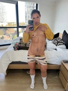kortneyolson1