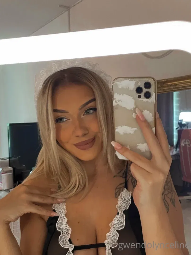 Witness Gwendolynceline nude in her OnlyFans leak