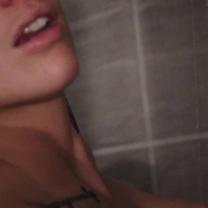 💋 ellouux OnlyFans leaked video 8301218 on Leakedzone