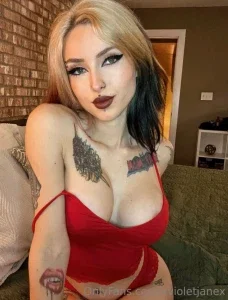xvioletjanex