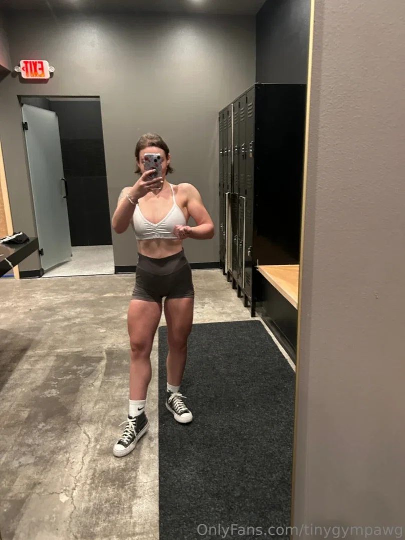 tinygympawg