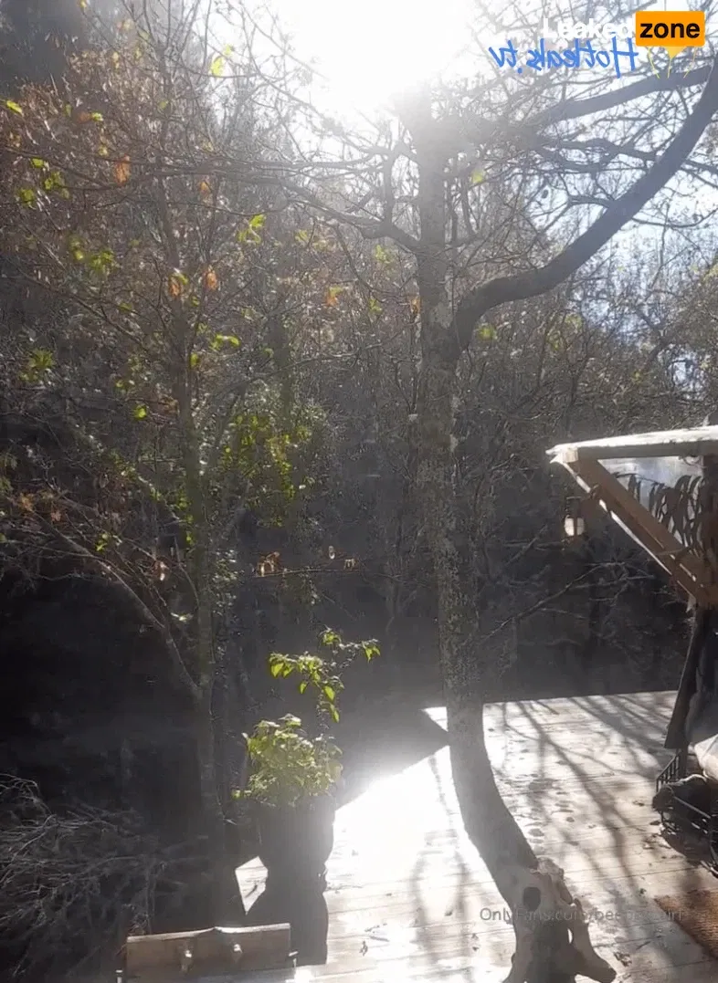 💋 beeboo.girl ( beeboo.girl ) model OnlyFans on Leakedzone