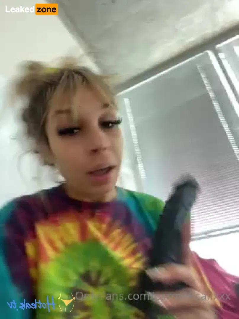 ᴜʀ ᴊᴜɪᴄʏ ᴛᴡᴇʀᴋᴏʜᴏʟɪᴄ ᴘʀɪɴᴄᴇss 🍑🩷💦 ( carmencalixxx ) OnlyFans Hot Videos