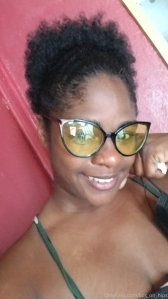 lips_on_hips