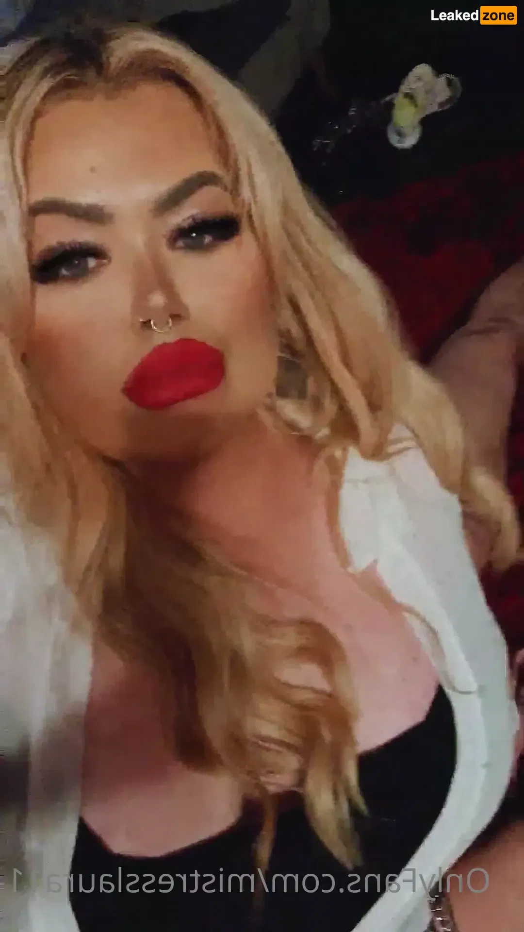 Miss Laura ( mistresslaura11 ) OnlyFans Hot Photos & Videos