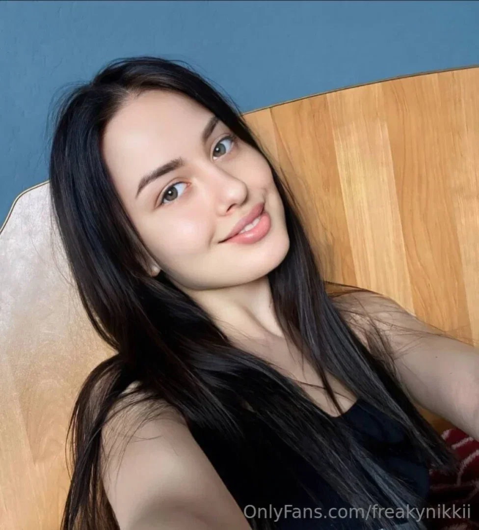 freakynikkii
