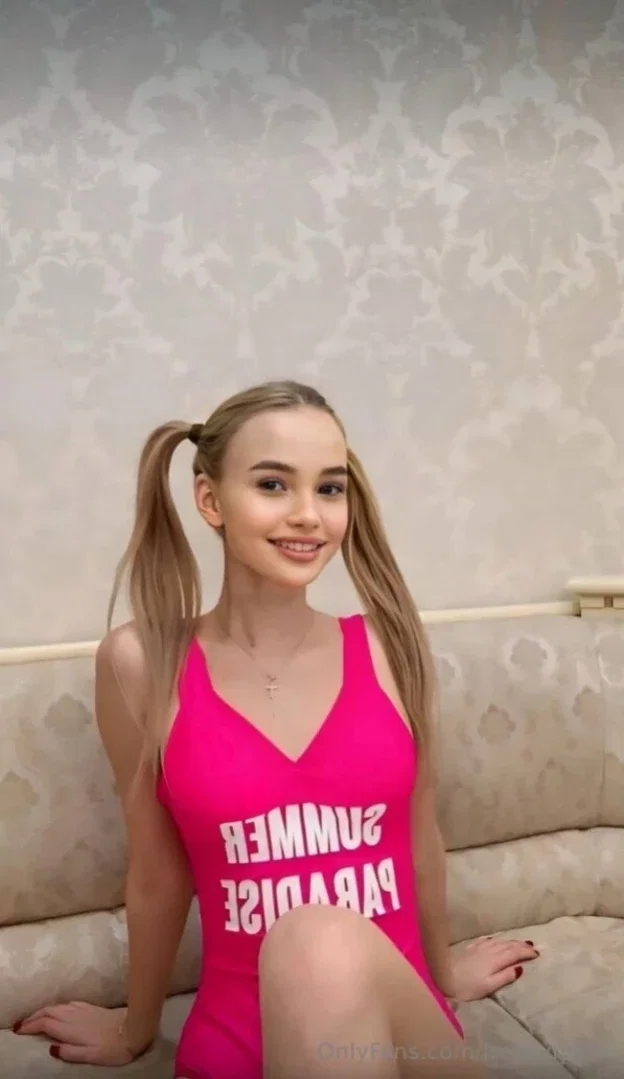 freakynikkii
