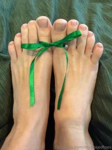 myposedtoes