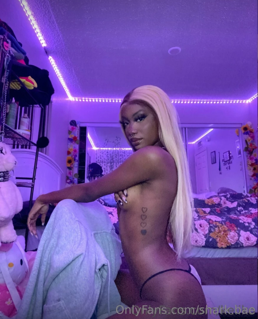 💋 Shark Bae 🦈 ( shark.bae ) OnlyFans leaked photo 19817028 on Leakedzone