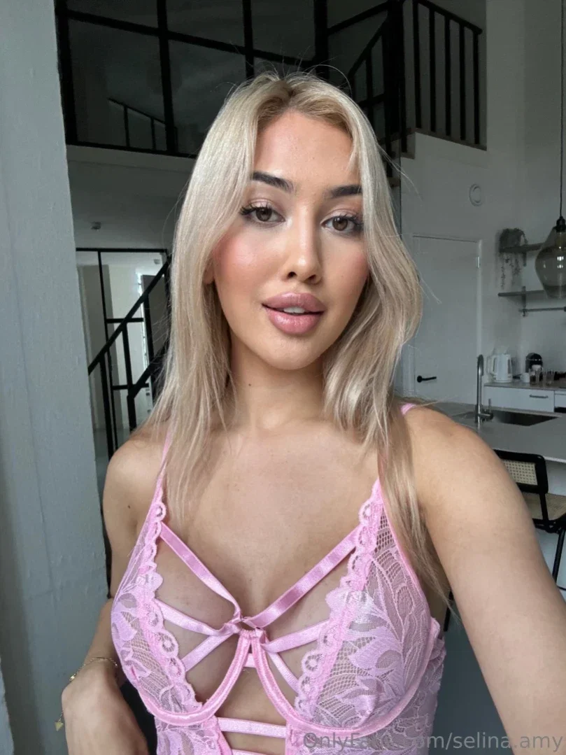 selina-amy