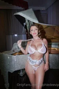 sophiedeevip