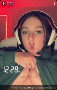 💋 Annie♡ ( annieholtfree ) OnlyFans photos on Leakedzone