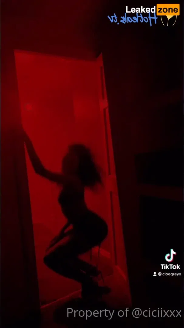 💋 Cloe ( cloegrey ) OnlyFans leaked video 14679573 on Leakedzone