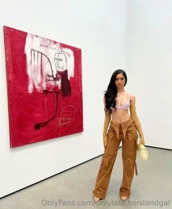 onlylalatheislandgal