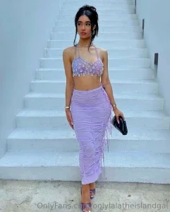 onlylalatheislandgal