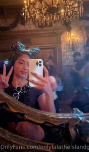 onlylalatheislandgal