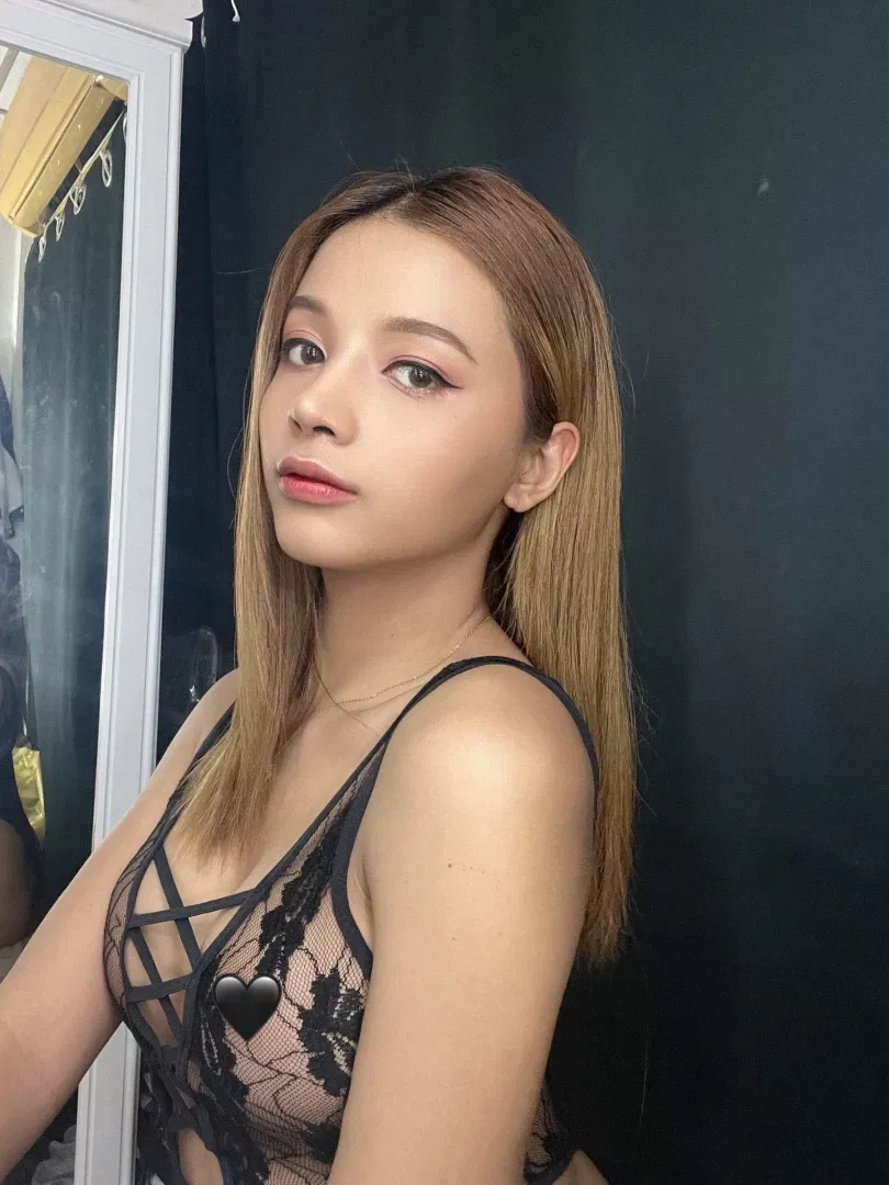 Zugushotx in a moment of lust