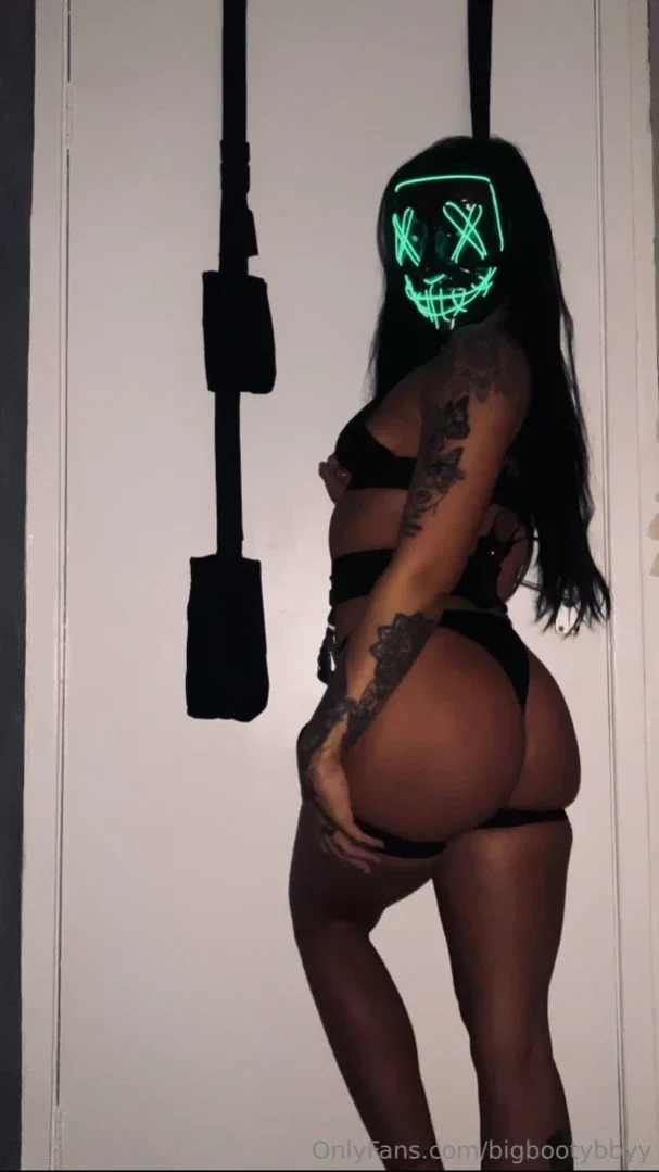 bigbootybbyy