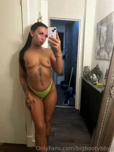 bigbootybbyy