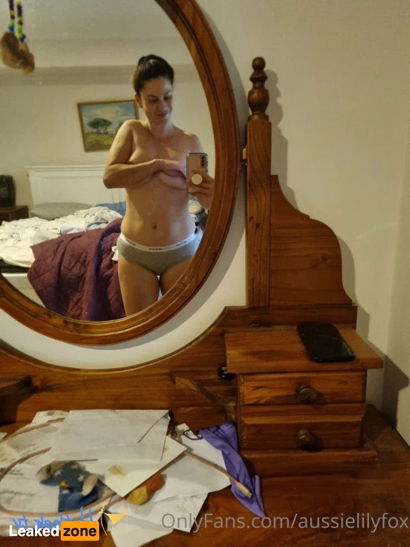 aussielilyfox