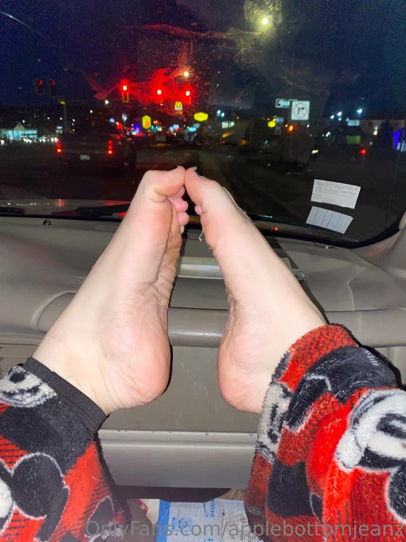 applebottomjeanz