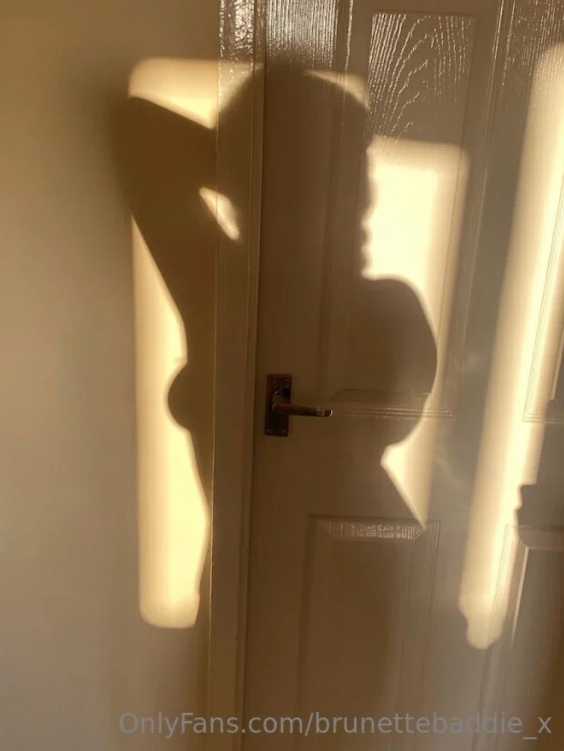 brunettebaddie_x
