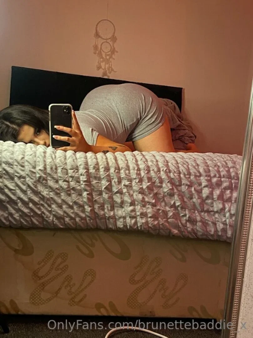 brunettebaddie_x