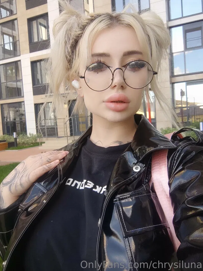 chrysiluna Leaked photo 17089210 - Leakedzone 