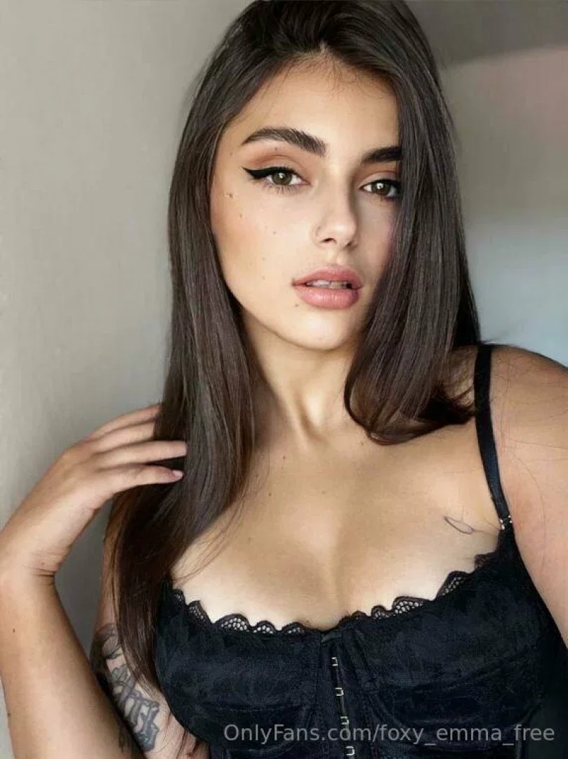foxy_emma_free