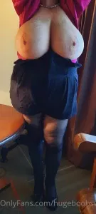 hugeboobswife