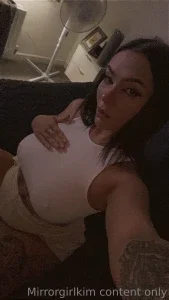 mirrorgirlkim